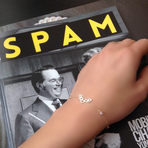 Glorria 14k Solid Gold Hearted Heart Bracelet Glorria 14k Solid Gold Hearted Heart Bracelet