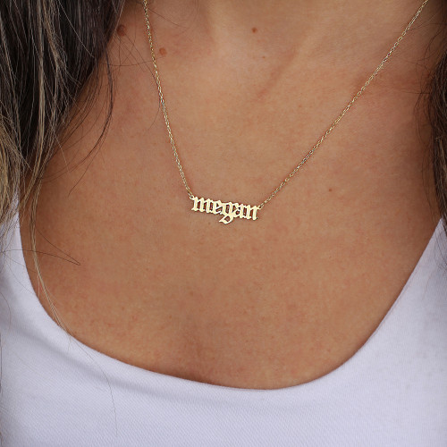 Glorria 925k Sterling Silver Personalized Gothic Word Necklace Glorria 925k Sterling Silver Personalized Gothic Word Necklace
