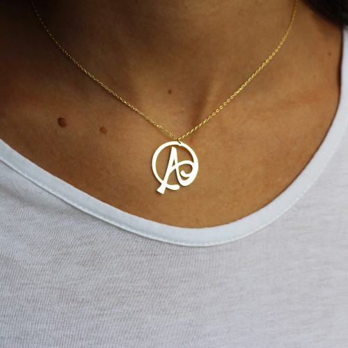 Glorria 925k Sterling Silver Personalized Initial Necklace Glorria 925k Sterling Silver Personalized Initial Necklace