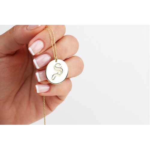 Glorria 925k Sterling Silver Personalized Circle Letter Necklace Glorria 925k Sterling Silver Personalized Circle Letter Necklace