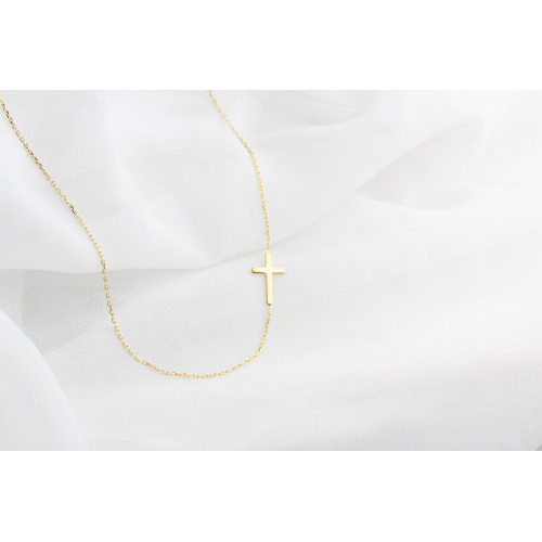 Glorria 925k Sterling Silver Cross Necklace Glorria 925k Sterling Silver Cross Necklace