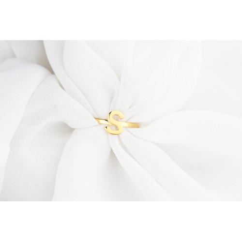 Glorria 925k Sterling Silver Custom Letter Ring Glorria 925k Sterling Silver Custom Letter Ring