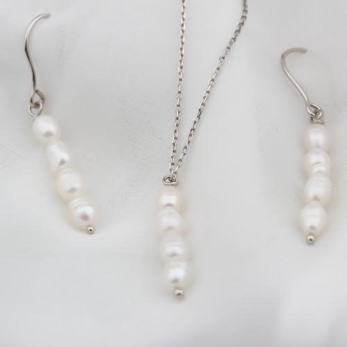 Glorria 925k Sterling Silver Necklace and Earrings Pearl Set Glorria 925k Sterling Silver Necklace and Earrings Pearl Set