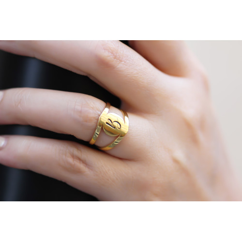 Glorria 925k Sterling Silver Personalized Letter Ring Glorria 925k Sterling Silver Personalized Letter Ring