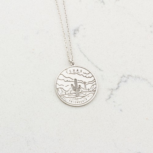 Glorria 925k Sterling Silver Personalized US State Logo Necklace Glorria 925k Sterling Silver Personalized US State Logo Necklace