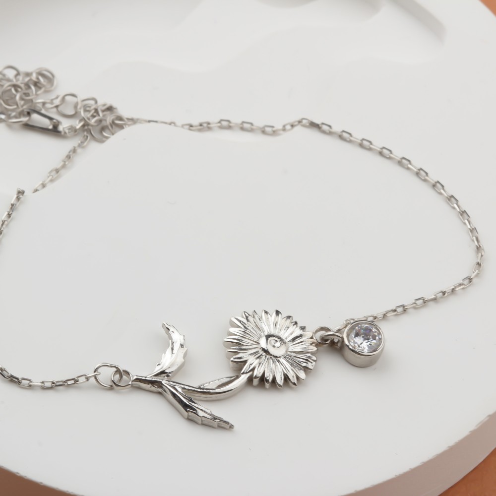 Glorria 925k Sterling Silver Personalized Birth Flower and Birthstone Bracelet Glorria 925k Sterling Silver Personalized Birth Flower and Birthstone Bracelet