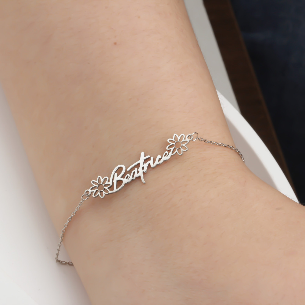 Glorria 925k Sterling Silver Personalized Birth Flower Necklace Glorria 925k Sterling Silver Personalized Birth Flower Necklace
