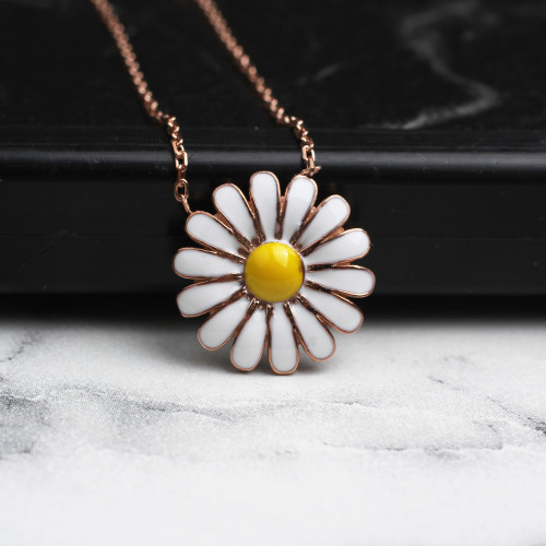 Glorria 925k Sterling Silver Daisy Necklace Glorria 925k Sterling Silver Daisy Necklace