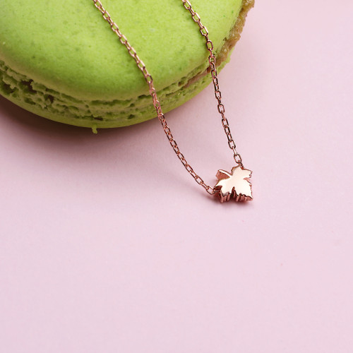 Glorria 925k Sterling Silver Leaf Necklace Glorria 925k Sterling Silver Leaf Necklace