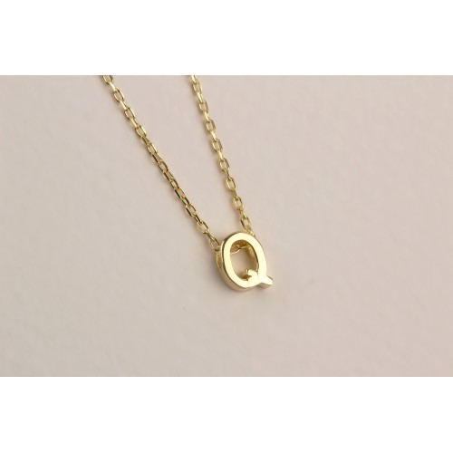 Glorria 925k Sterling Silver 3D Minimalist Letter Q Necklace Glorria 925k Sterling Silver 3D Minimalist Letter Q Necklace