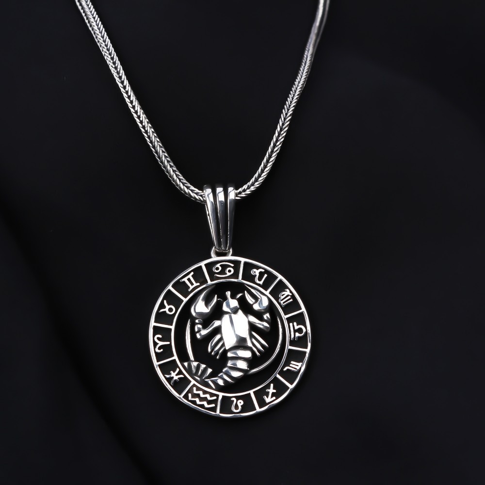 Glorria 925k Sterling Silver Male Cancer Sign Necklace