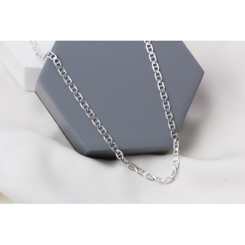 Glorria 925k Sterling Silver 4mm Mariner Chain Necklace Glorria 925k Sterling Silver 4mm Mariner Chain Necklace