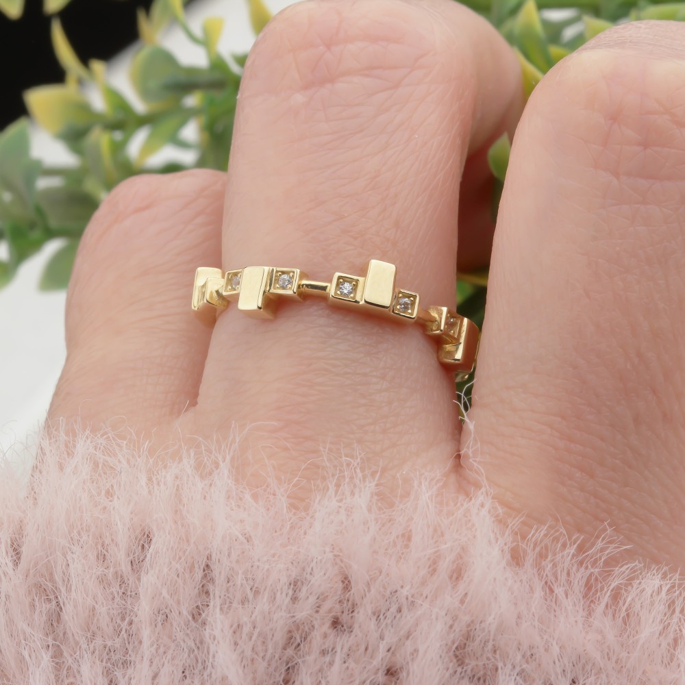 Glorria 14k Solid Gold Stone-Set Asymmetrical Ring