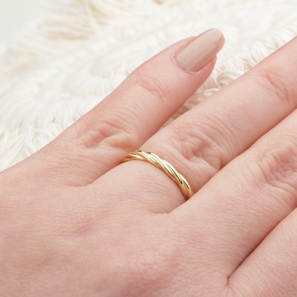 Glorria 14k Solid Gold Modern Twist Ring Glorria 14k Solid Gold Modern Twist Ring