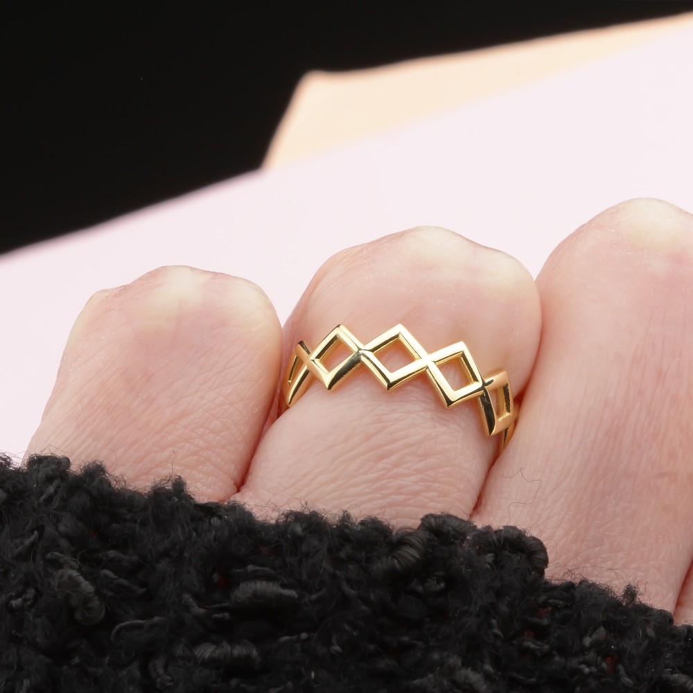 Glorria 14k Solid Gold Geometric Ring Glorria 14k Solid Gold Geometric Ring