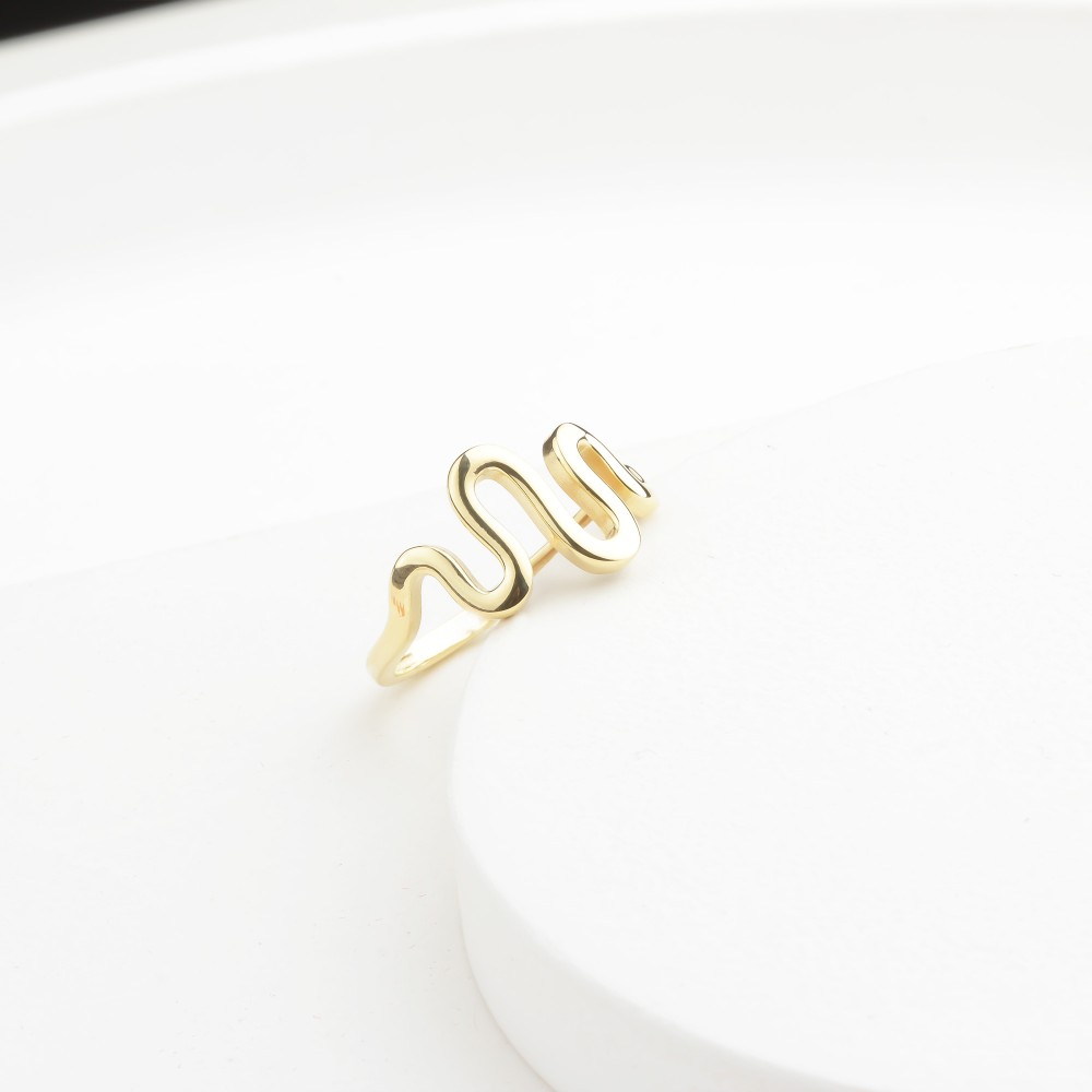 Glorria 14k Solid Gold Asymmetric Wave Ring Glorria 14k Solid Gold Asymmetric Wave Ring