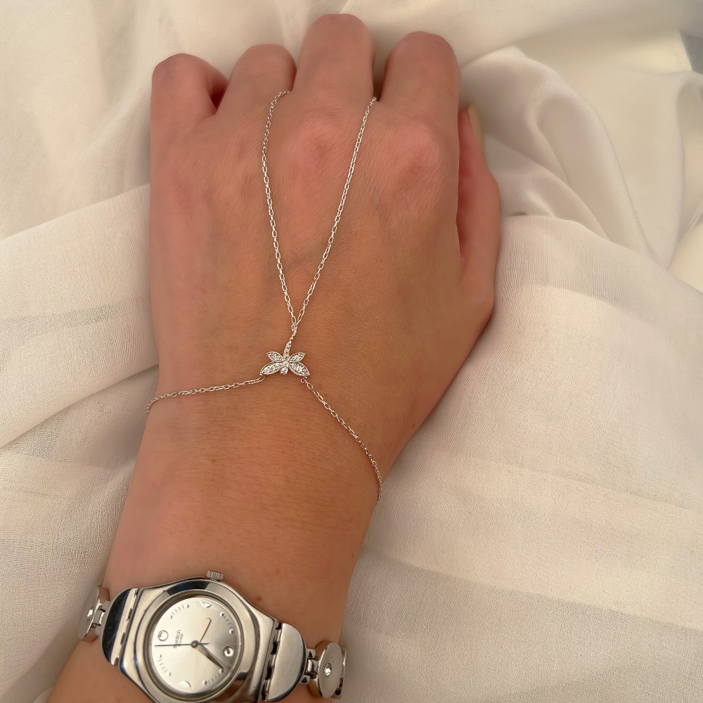 Glorria Sterling Silver Dragonfly Hand Chain Bracelet Glorria Sterling Silver Dragonfly Hand Chain Bracelet