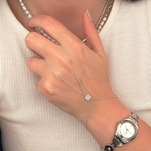Glorria Sterling Silver Clover Hand Chain Bracelet
