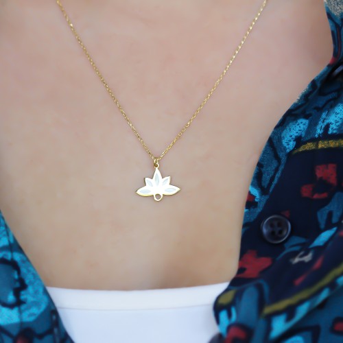 Glorria 925k Sterling Silver Lotus Necklace