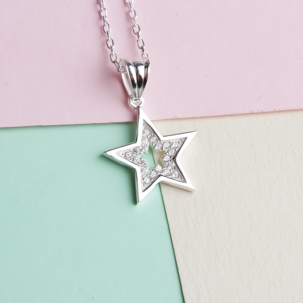 Glorria 925k Sterling Silver Star Necklace