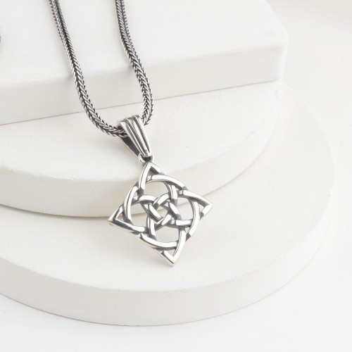 Glorria Sterling Silver Medieval Knot Necklace