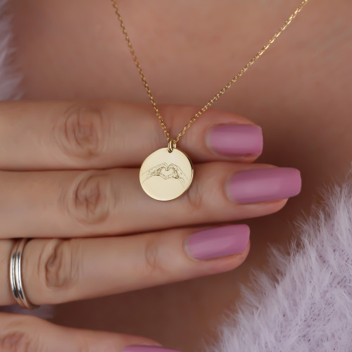 Glorria 925k Sterling Silver Hand Sign Heart Necklace Glorria 925k Sterling Silver Hand Sign Heart Necklace