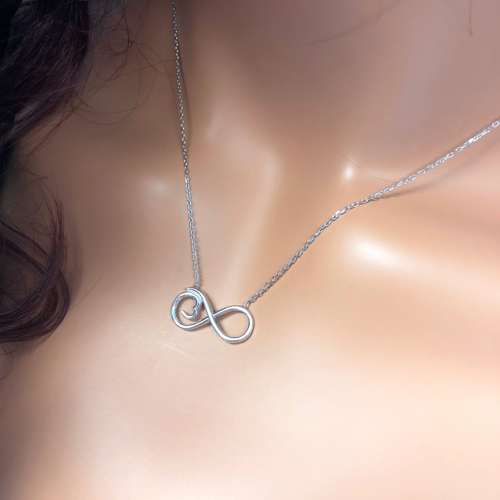 Glorria 925k Sterling Silver Infinity Necklace