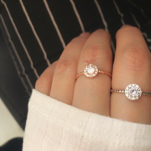 Glorria 925k Sterling Silver Round Anthurage Ring Glorria 925k Sterling Silver Round Anthurage Ring