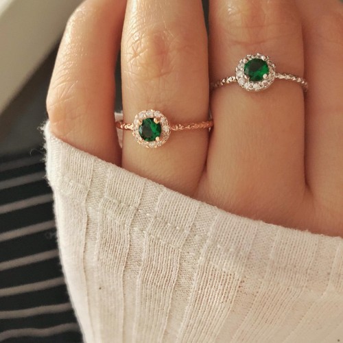 Glorria 925k Sterling Silver Round Anthurage Ring Glorria 925k Sterling Silver Round Anthurage Ring