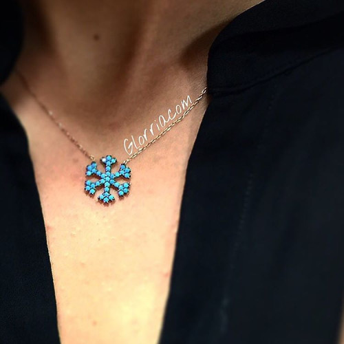 Glorria 925k Sterling Silver Snowflake Necklace Glorria 925k Sterling Silver Snowflake Necklace