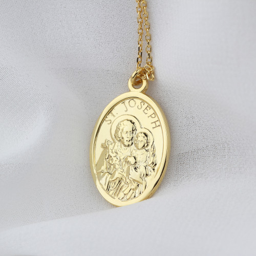 Glorria 925k Sterling Silver St. Antoine Necklace Glorria 925k Sterling Silver St. Antoine Necklace