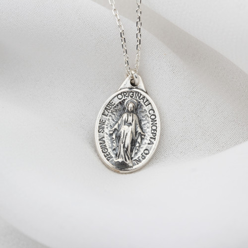 Glorria 925k Sterling Silver Virgin Mary Necklace
