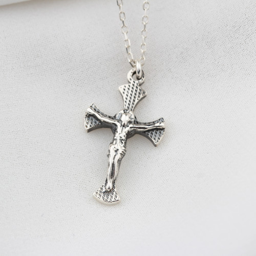 Glorria 925k Sterling Silver Cross Necklace