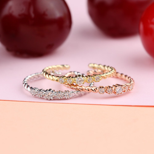 Glorria 925k Sterling Silver Five Stone Ring Glorria 925k Sterling Silver Five Stone Ring