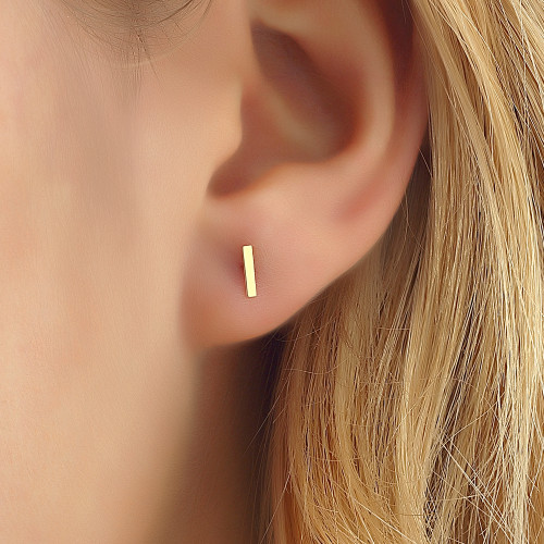 Glorria 14k Solid Gold I Letter Earring Glorria 14k Solid Gold I Letter Earring