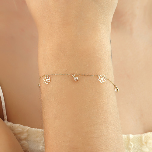 Glorria 14k Solid Gold Daisy Bracelet Glorria 14k Solid Gold Daisy Bracelet